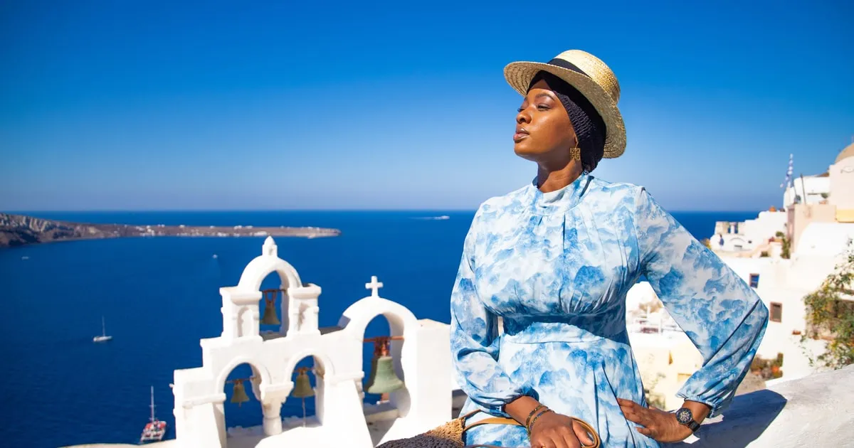 Whitewashed steps in Oia on a 40-minute photoshoot, Santorini Greece